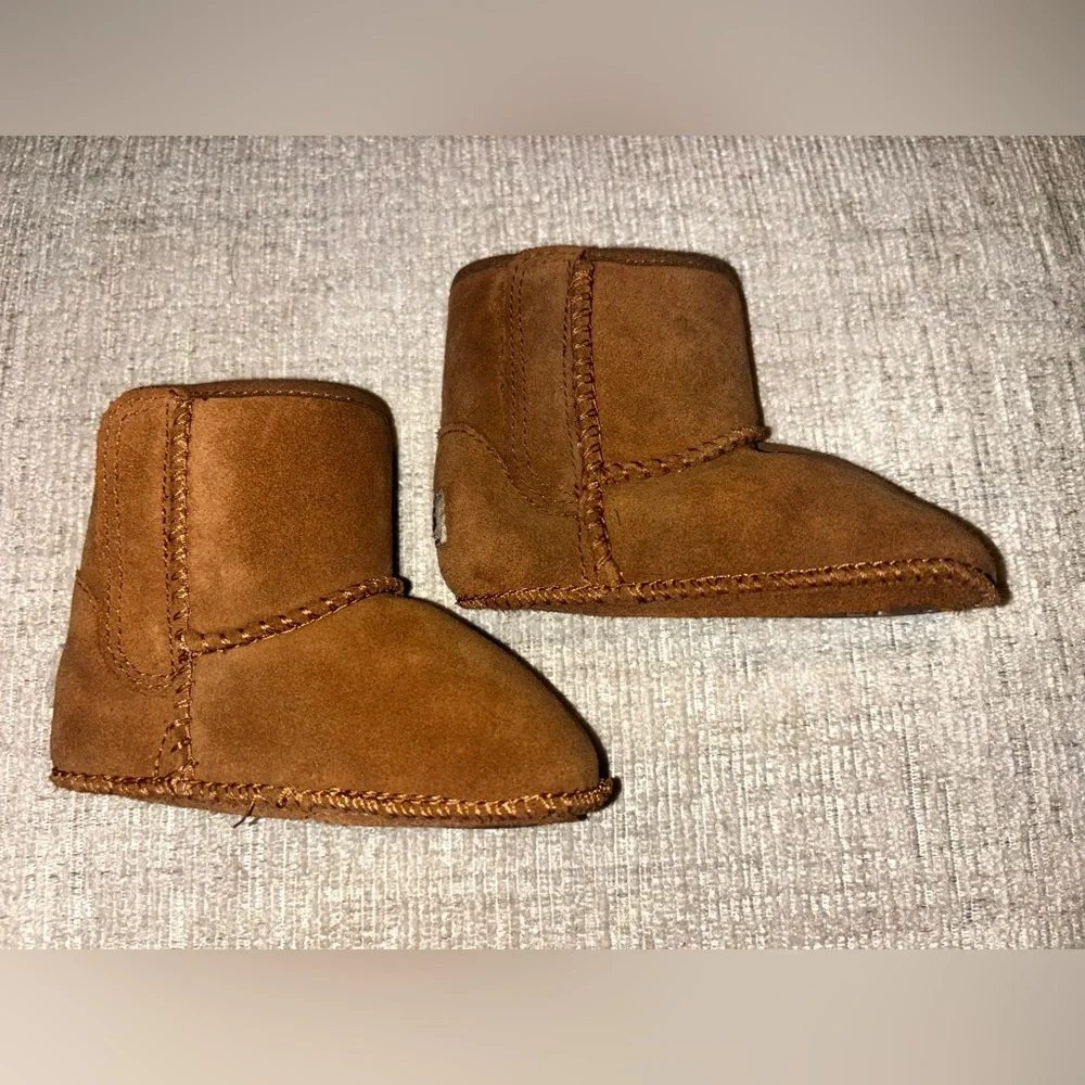 UGG Baby Classic Boots Brown Suede Sheep Lined Soft Sole Infant Newborn 02 03
